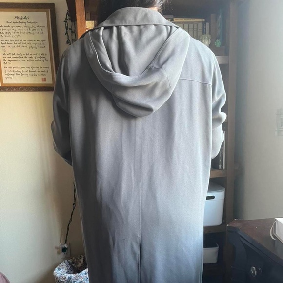 ANNE KLEIN GREY TRENCH COAT - Picture 3 of 4